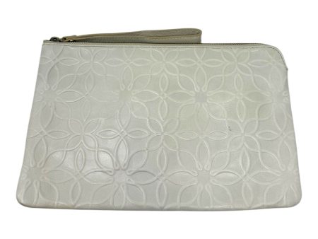 Wayfare Embossed Magnolia Wristlet By Hobo Intl, Size: Large Online Sale