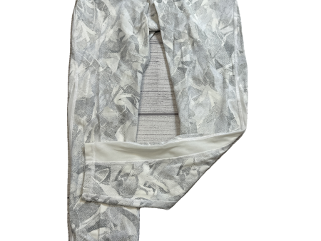 Athletic Capris By Lululemon In Grey & White, Size: S Supply